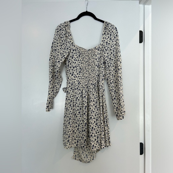 NWOT Reformation Rosalie Dress (color: Mykonos)- sz 8 - Picture 7 of 7